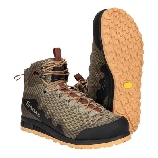 Simms Menâ   Flyweight Access Boot